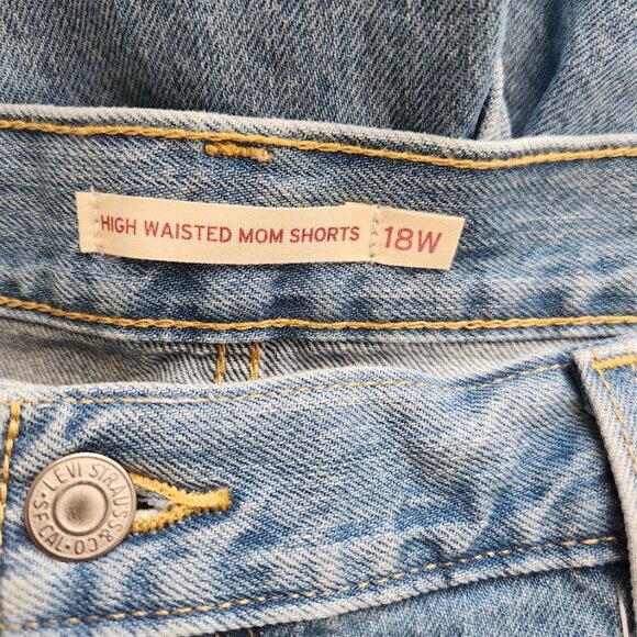 Levi's Women's High Waisted Mom Shorts Size 18W NWT - Picture 6 of 6